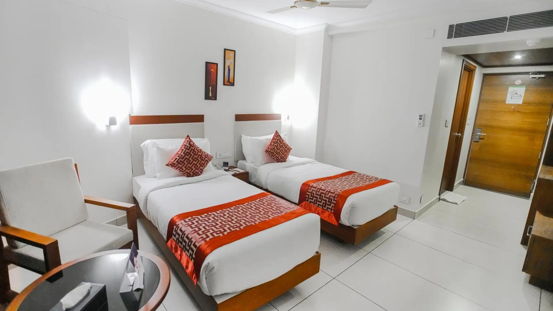 Kkm International Hotel Thiruvananthapuram 4*,